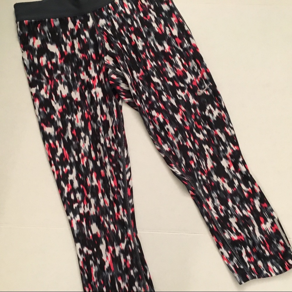 Nike Dri Fit Crop Leggings Like New  Size S